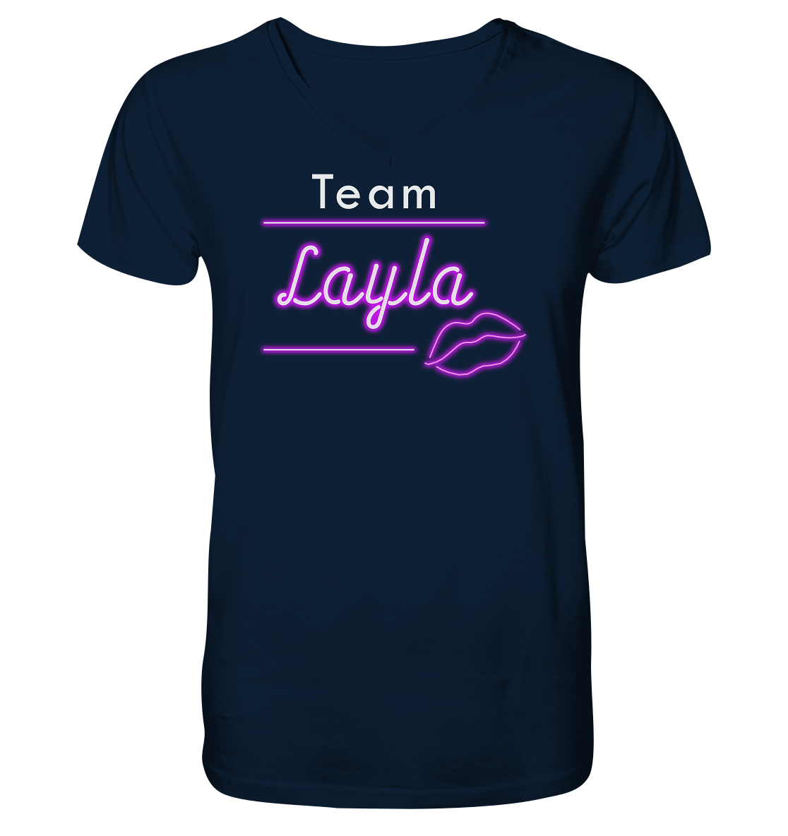 Willkommen im Team “Layla” das ultimative Partyshirt für Mallorca oder Volksfest – V-Neck Shirt